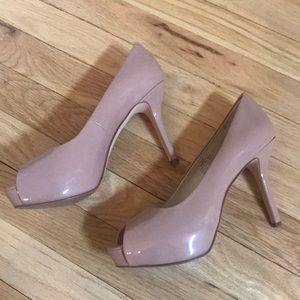Nine West nude patent leather heels